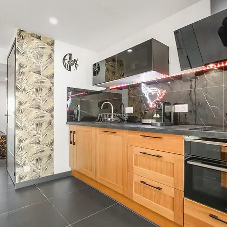 Village Naturiste R4n - Le Frenchk-iss Port Nature Apartment