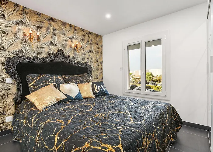 Village Naturiste R4n - Le Frenchk-iss Port Nature 아그