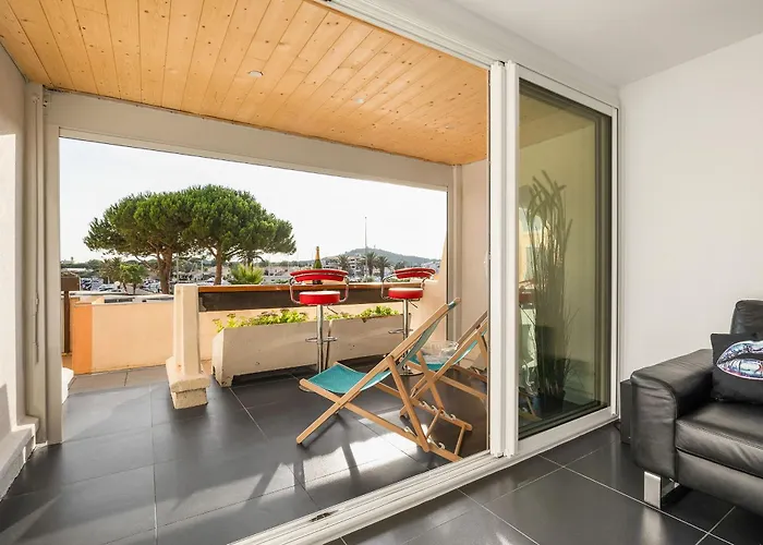 Frenchk-Iss Port Nature 5 Coeur Festif Village Naturiste