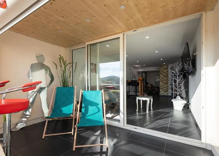 Village Naturiste R4n - Le Frenchk-iss Port Nature 아그