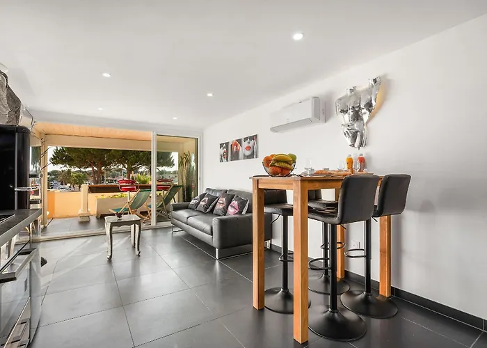 Village Naturiste R4n - Le Frenchk-iss Port Nature Agde